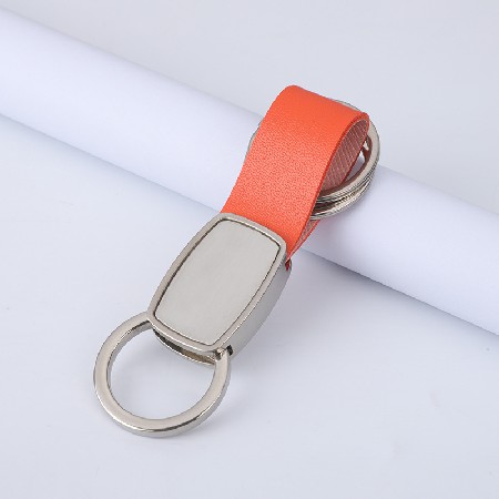 Pull buckle leather keychain creative fashion small gift car accessories metal ring keychain