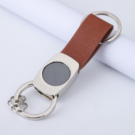 Pull buckle leather keychain creative fashion small gift car accessories metal ring keychain