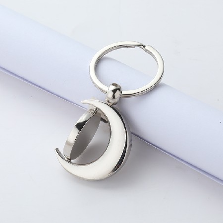 Moon Rotating Metal Keychain Creative Gift Car Hanger LOGO Nameplate Processing Keychain Wholesale