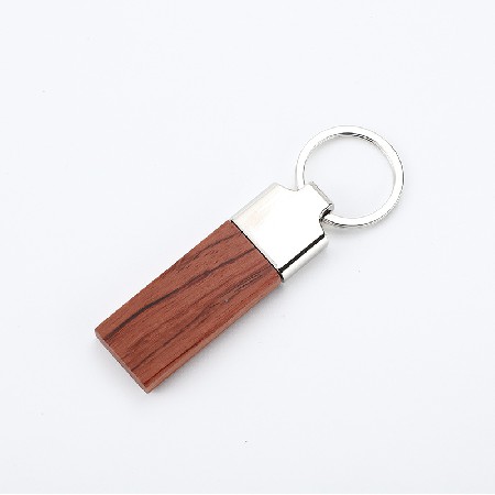 Creative New Wood Keychain Wholesale Zinc Alloy Keychain Car Keychain Pendant Carving Small Gift