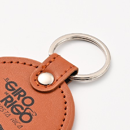 Square PU keychain metal clip leather keychain car keychain lettering logo pattern production